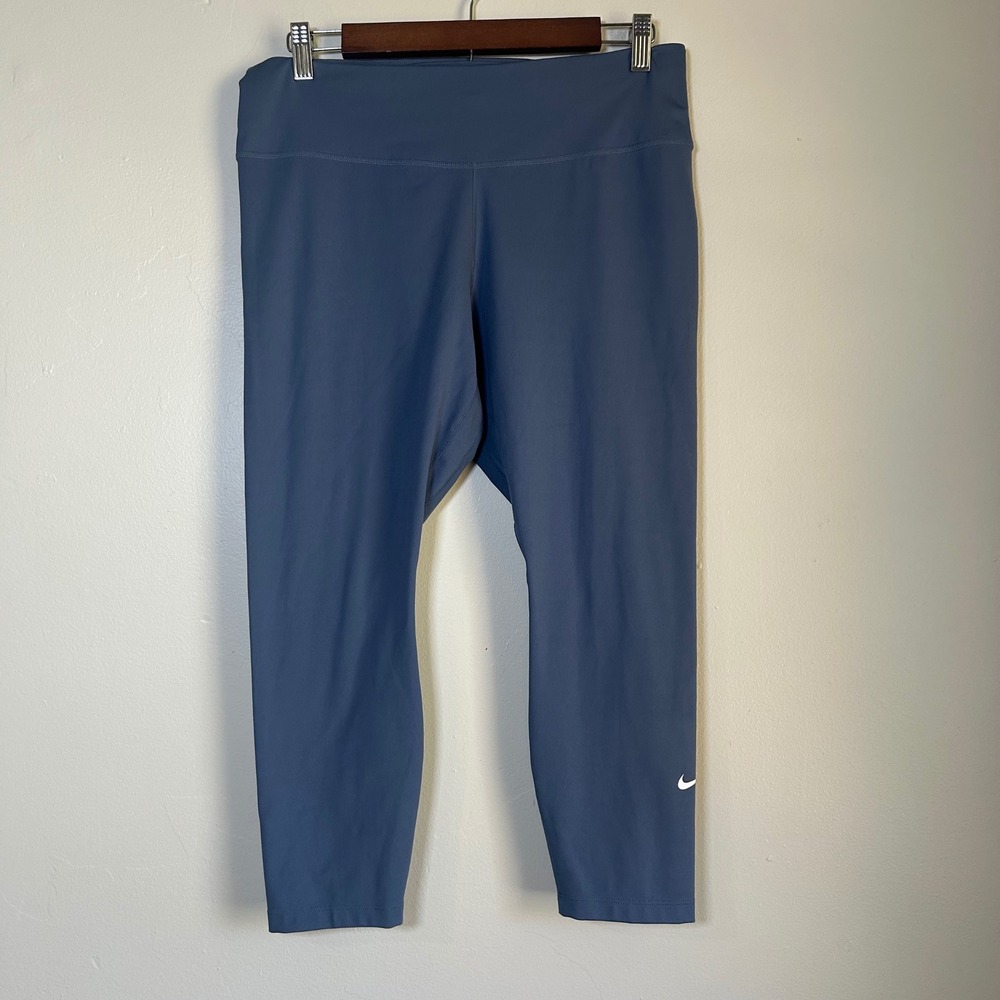 EUC Nike Leggings Dri-FIT One Cropped Size Large Blue Athletic Workout
